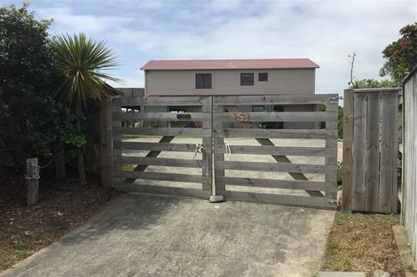 Photo of property in 151 Field Way, Waikanae Beach, Waikanae, 5036