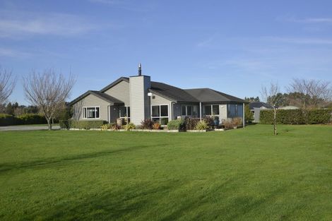 Photo of property in 104e Mannings Road, Carrington, Carterton, 5791