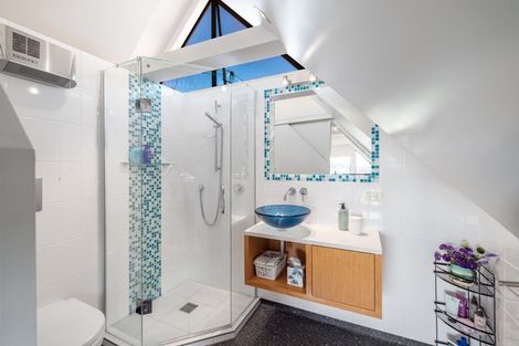 Photo of property in 5 Te Ara Crescent, Diamond Harbour, Lyttelton, 8971