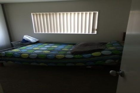 Photo of property in 68 Popokatea Drive, Takanini, 2112