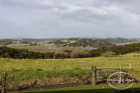 Photo of property in 7 Te Opi Road East, Whakapirau, Maungaturoto, 0583