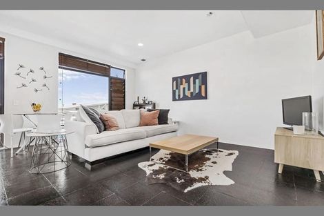 Photo of property in 2c/5 Charlotte Street, Eden Terrace, Auckland, 1021
