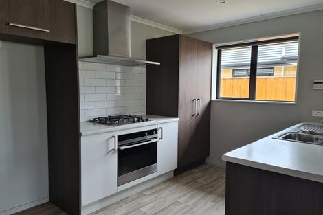 Photo of property in 8 Northmoor Boulevard, Rolleston, 7615