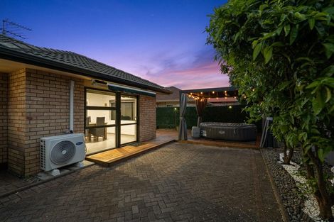 Photo of property in 31 Montilla Place, Manurewa, Auckland, 2102