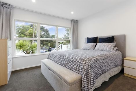 Photo of property in 5 Arahia Street, Northcote, Auckland, 0627