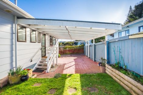 Photo of property in 13a Arawhata Street, Ranui, Porirua, 5024