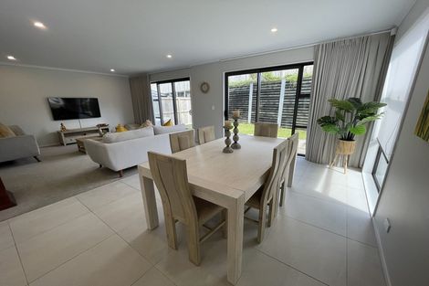 Photo of property in 19 Richard Petterd Way, Swanson, Auckland, 0614