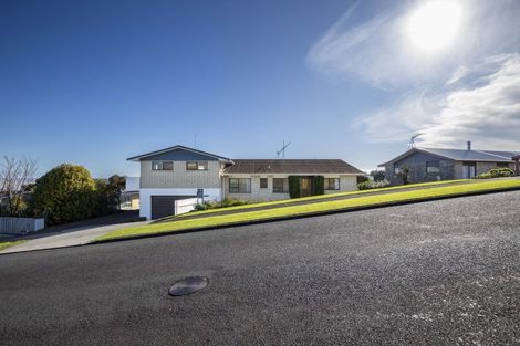 Photo of property in 19 Darwin Crescent, Spotswood, New Plymouth, 4310
