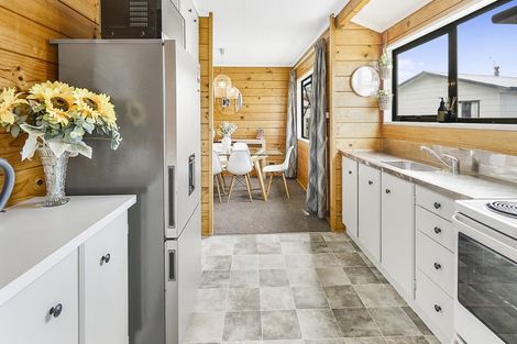 Photo of property in 14 Kentucky Crescent, Nawton, Hamilton, 3200