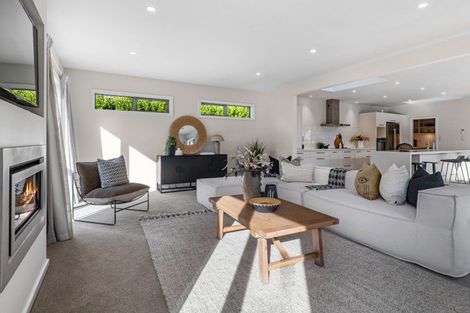 Photo of property in 100 Memorial Avenue, Ilam, Christchurch, 8053