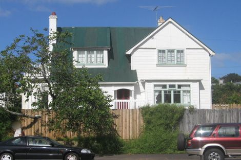 Photo of property in 2/21 Church Street, Devonport, Auckland, 0624