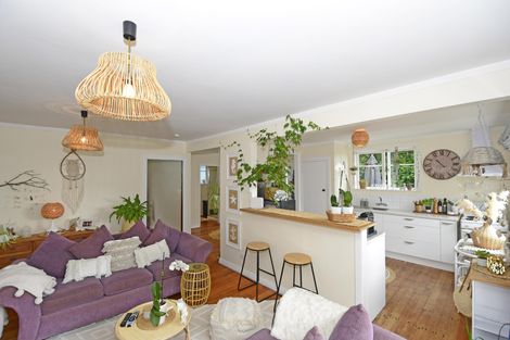 Photo of property in 23 Cumberland Street, Leigh, 0985