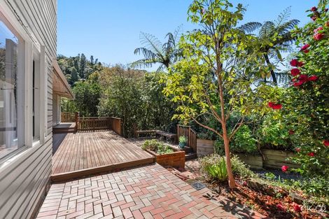 Photo of property in 18 Harbour View Road, Harbour View, Lower Hutt, 5010