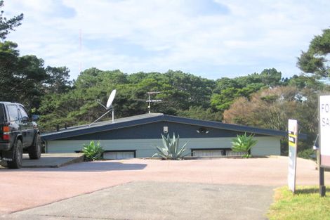 Photo of property in 74 Anich Road, Massey, Auckland, 0614