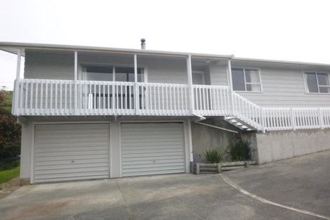 Photo of property in 111 Holborn Drive, Stokes Valley, Lower Hutt, 5019