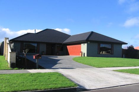 Photo of property in 16 Presidential Drive, Milson, Palmerston North, 4414