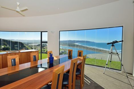 Photo of property in 225 Mahia East Coast Road, Mahia, 4198