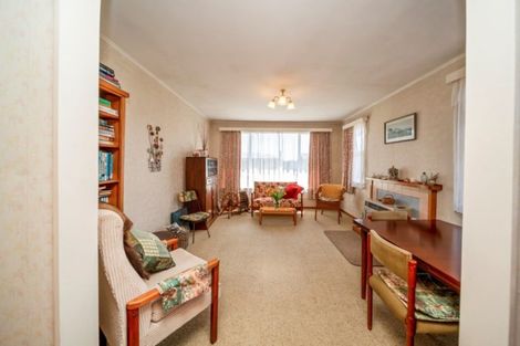 Photo of property in 6 Murray Avenue, Hawera, 4610