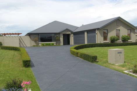 Photo of property in 3 Panache Place, Northwood, Christchurch, 8051