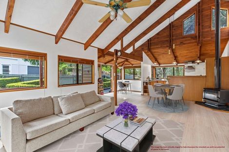 Photo of property in 58a Lantana Road, Green Bay, Auckland, 0604