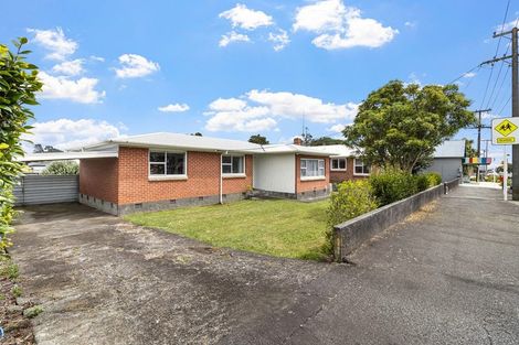 Photo of property in 74 Gover Street, New Plymouth, 4310