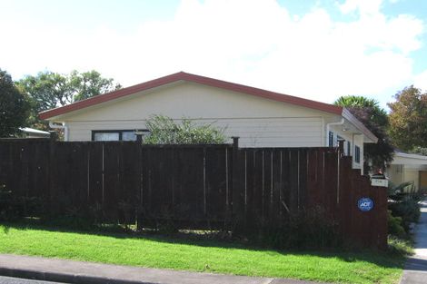 Photo of property in 39 Titoki Street, Te Atatu Peninsula, Auckland, 0610