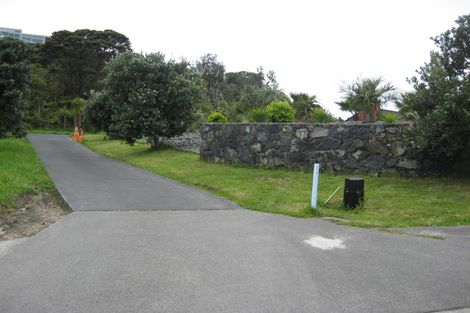 Photo of property in 37 Beauvoir Avenue, Matakatia, Whangaparaoa, 0930
