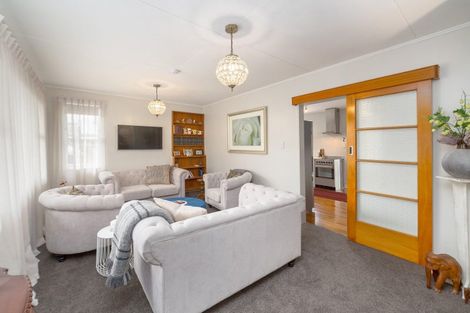 Photo of property in 2 Wood Street, Greytown, 5712