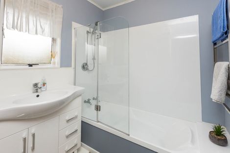 Photo of property in 2/528 Fergusson Drive, Trentham, Upper Hutt, 5018