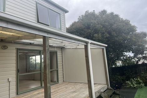 Photo of property in 2/5 Kilham Avenue, Northcote, Auckland, 0627