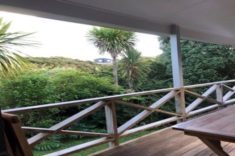 Photo of property in 27 Pinewood Grove, Botany Downs, Auckland, 2010