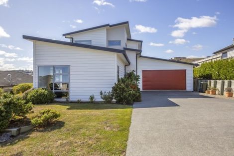 Photo of property in 17 John Burke Drive, Aotea, Porirua, 5024