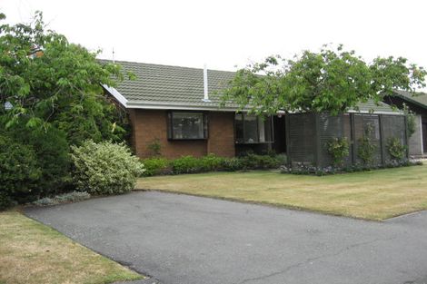 Photo of property in 19 Angela Street, Upper Riccarton, Christchurch, 8041