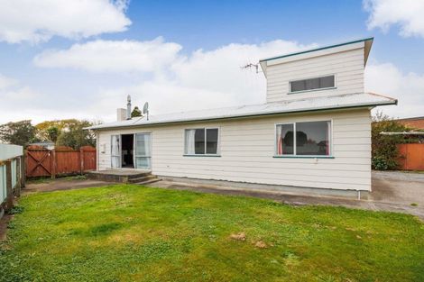 Photo of property in 14 Martin Harvey Street, Levin, 5510