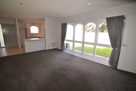 Photo of property in 28 Matuhi Rise, Henderson, Auckland, 0612
