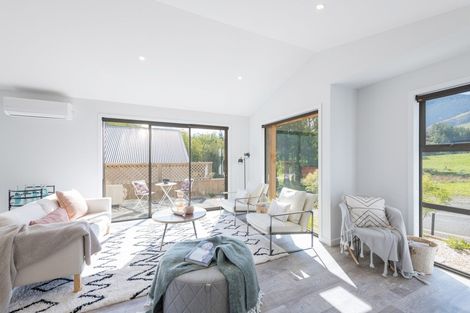 Photo of property in 6 Old Farm Road, Stoke, Nelson, 7011