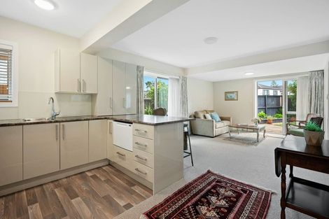 Photo of property in 1/5 Gulf Crest, Bucklands Beach, Auckland, 2012