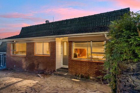 Photo of property in 1/2 Roberts Road, Glenfield, Auckland, 0629