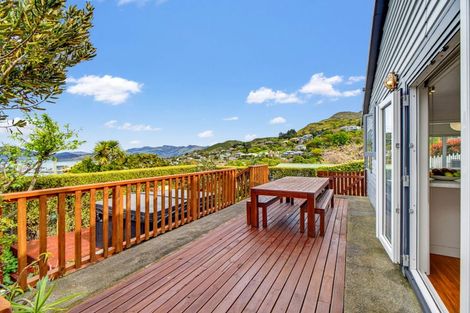 Photo of property in 10 Cornwall Road, Lyttelton, 8082