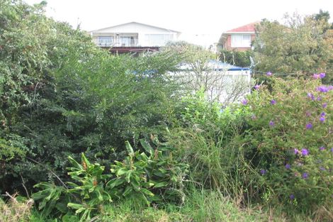 Photo of property in 10 Maori Hut Road, Red Beach, 0932