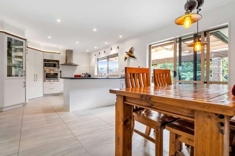 Photo of property in 17 Brights Road, Waiuku, 2123