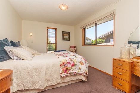 Photo of property in 22 Hood Crescent, Arrowtown, 9302
