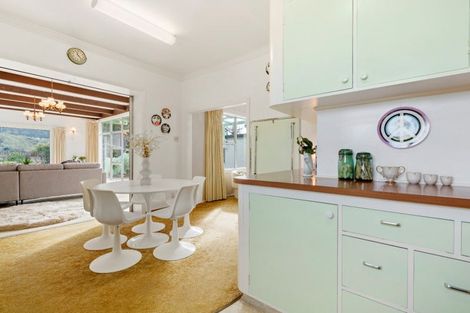 Photo of property in 39 Coates Street, Tawa, Wellington, 5028