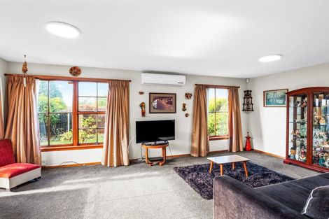 Photo of property in 77 Halberg Street, Dallington, Christchurch, 8061