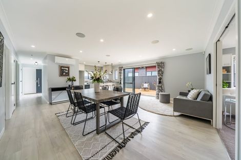 Photo of property in 11 Salisbury Crescent, Wallaceville, Upper Hutt, 5018