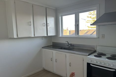 Photo of property in 23 Sheridan Drive, New Lynn, Auckland, 0600