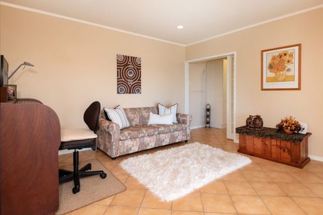 Photo of property in 8 Lilford Place, Half Moon Bay, Auckland, 2012