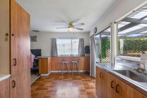 Photo of property in 20 Bundena Place, Clendon Park, Auckland, 2103