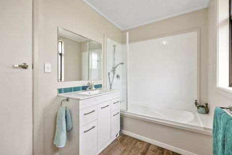 Photo of property in 43 Three Mile Hill Road, Halfway Bush, Dunedin, 9010