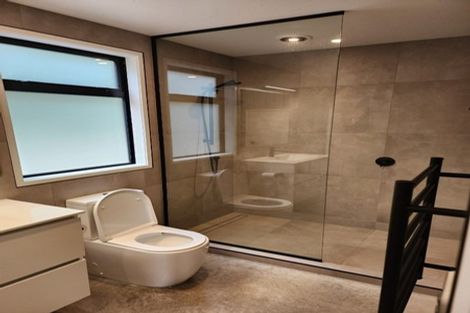 Photo of property in 16 Peace Avenue, Moturoa, New Plymouth, 4310